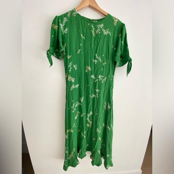 Faithfull the Brand Dresses & Skirts - Faithfull the Brand Green Floral Midi Dress